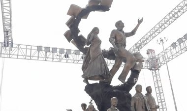 CM M.K. Stalin Unveils ‘Kalvich Silai – Kattranai Thoorum Arivu’ Statue at Marina Beach