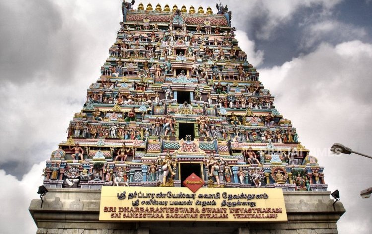 Thousands Attend Shani Peyarchi Festival at Thirunallar Dharbaranyeswarar Temple